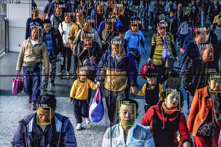 AI in China :  police cars scanned faces in search of Criminals